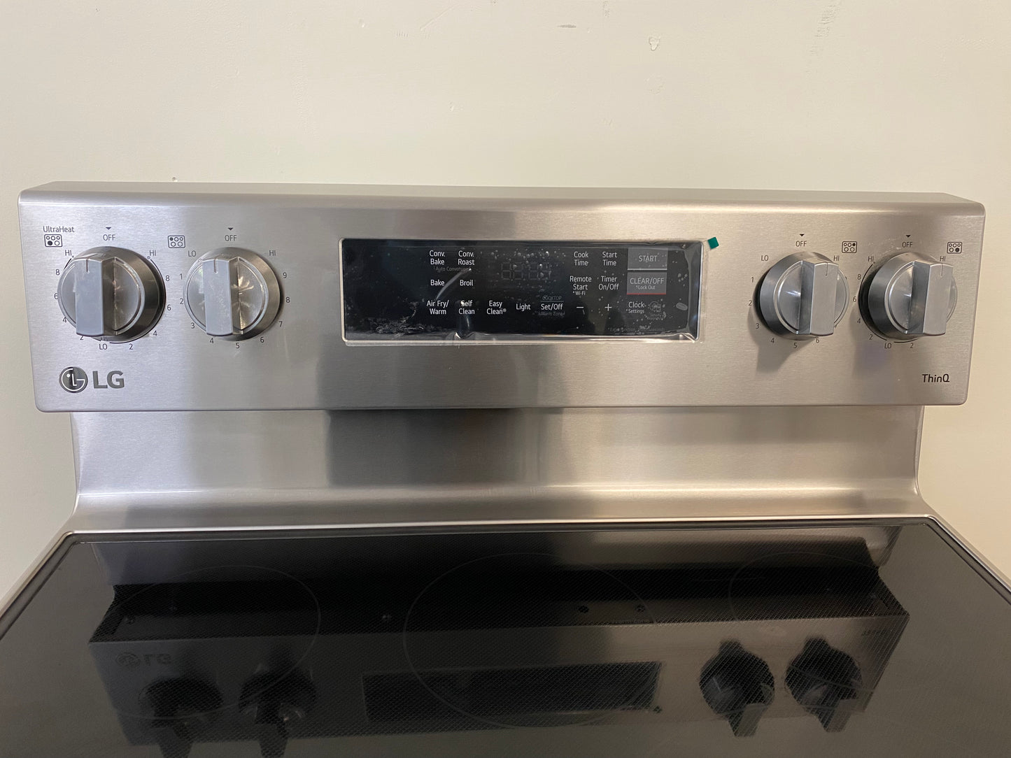 LG 30" Range 6.3 cu.ft. Convection Electric Range with Air Fryer