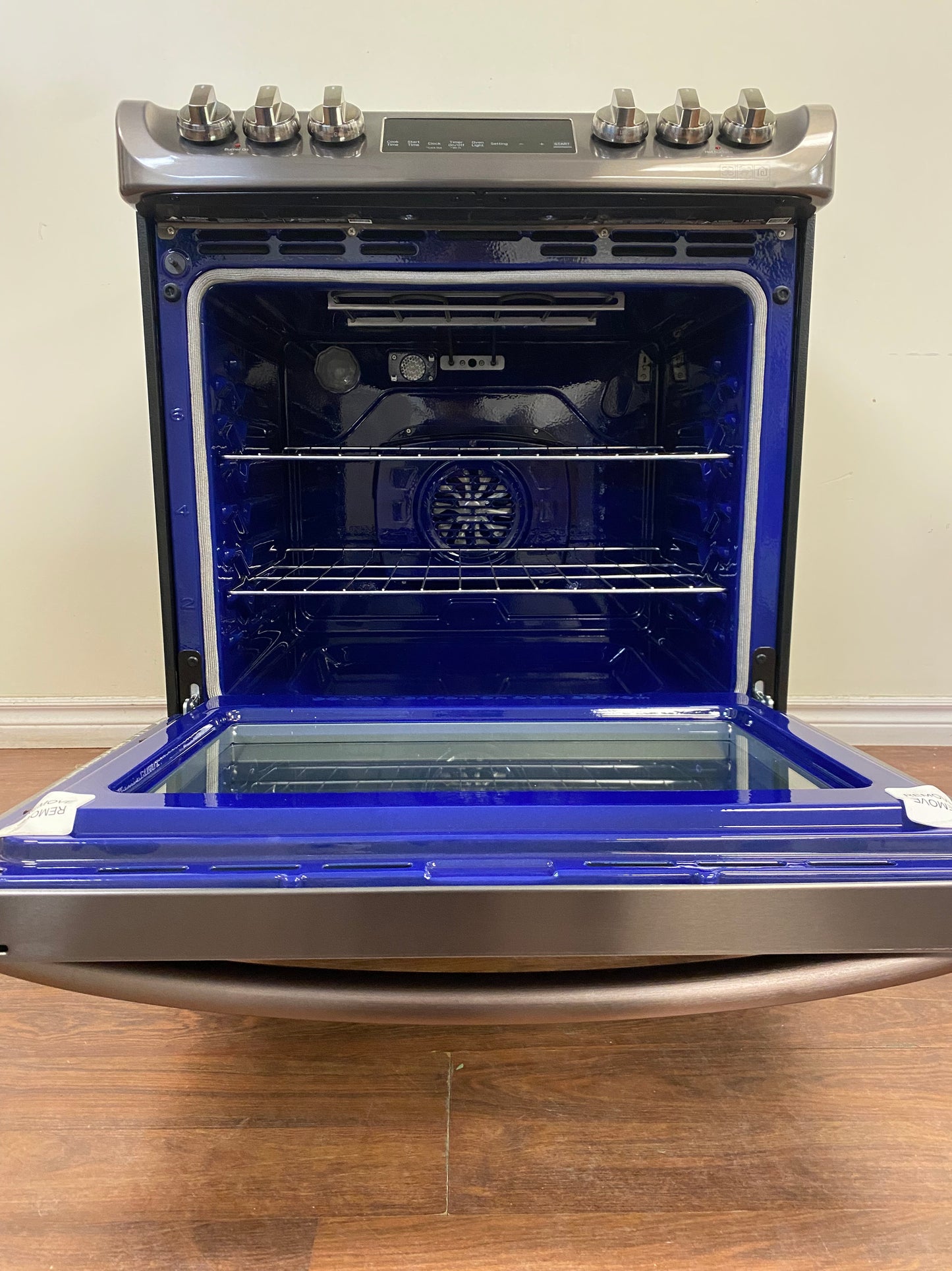 30" Range 6.3 cu.ft. with Convection and Easy Clean