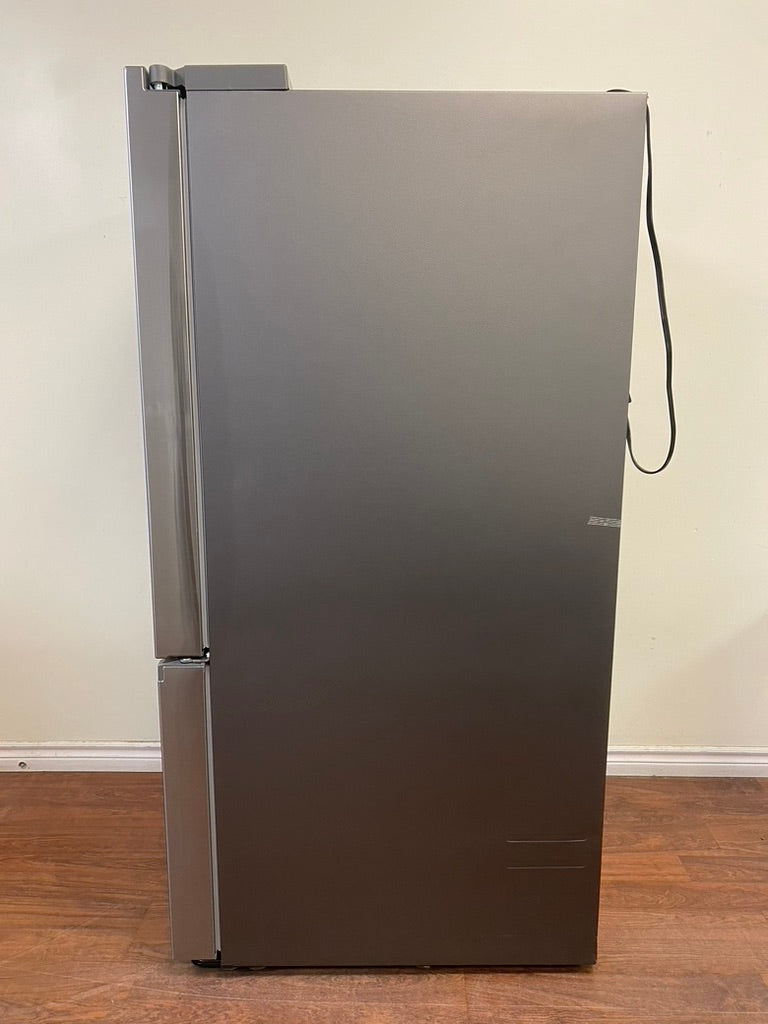 30" Samsung Refrigerator 22 cu.ft. with water dispenser