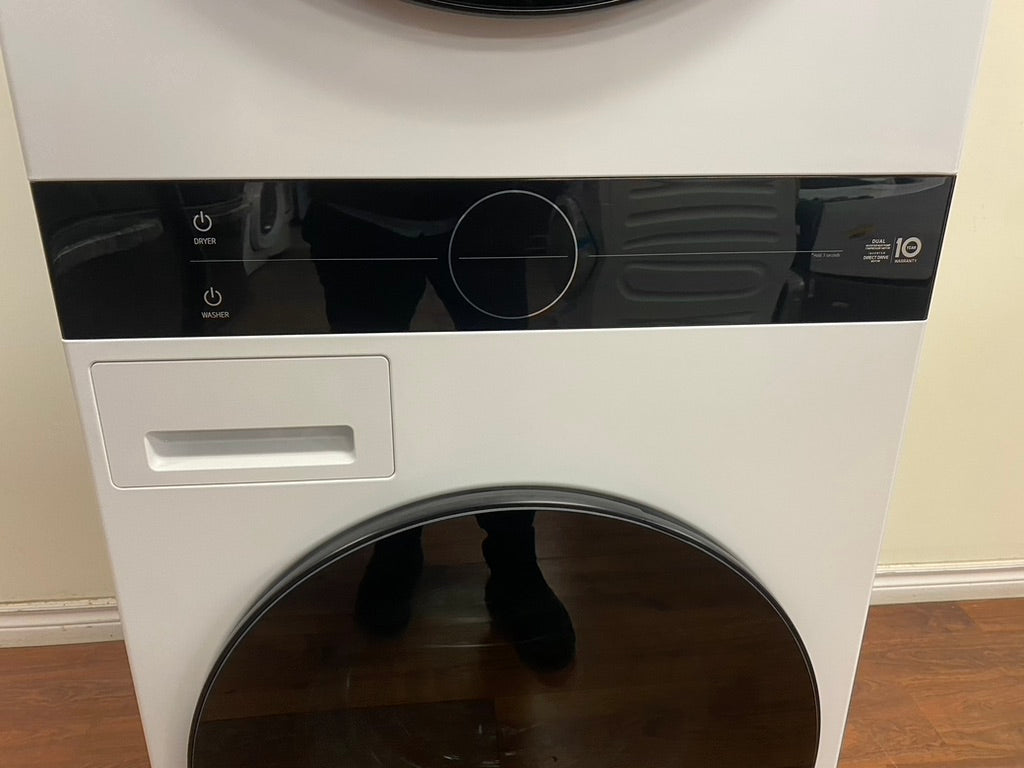 24" LG Washtower 3.1 cu.ft. Washer 4.2 cu.ft. Dryer